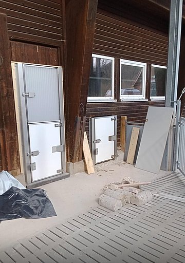 Eine Stalltür der IBO Stalltechnik.