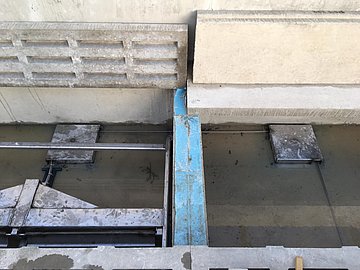 Der Entmistungsschieber von IBO Stalltechnik – fotografiert von oben.